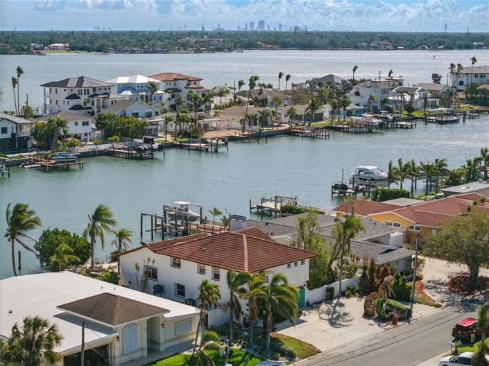 Image No.45-Propriété de 4 chambres à vendre à Treasure Island