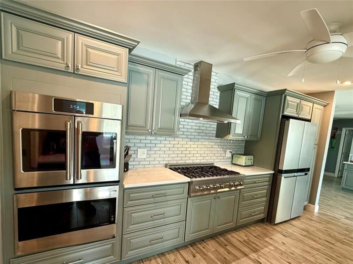 Image No.23-3 Bed Property for sale