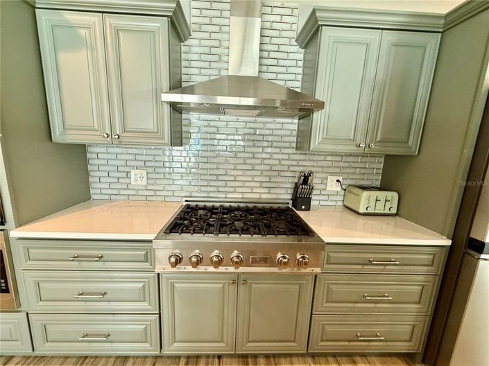 Image No.24-3 Bed Property for sale