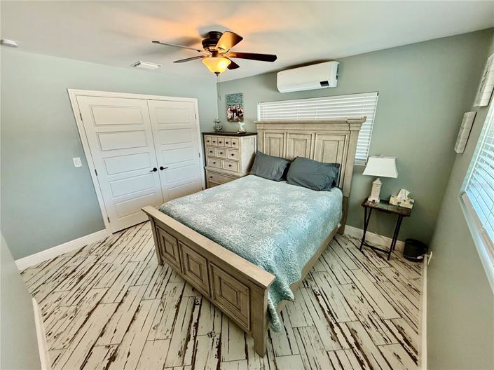 Image No.44-3 Bed Property for sale