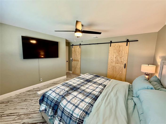 Image No.52-3 Bed Property for sale