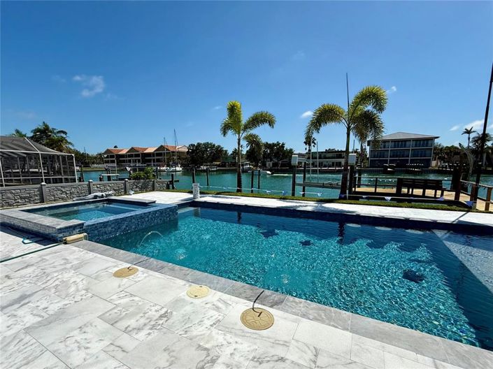 Image No.70-3 Bed Property for sale