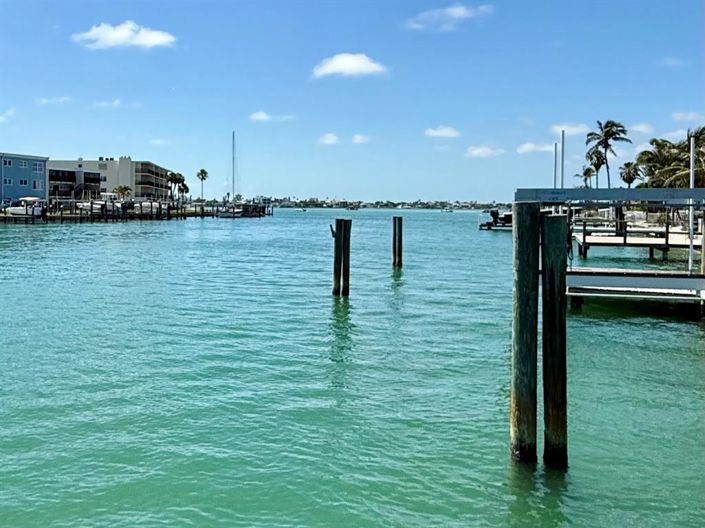 Image No.75-3 Bed Property for sale