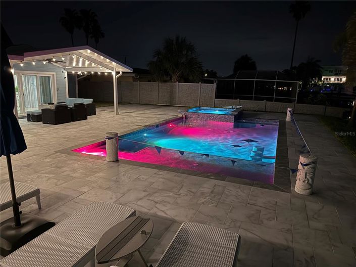 Image No.86-3 Bed Property for sale