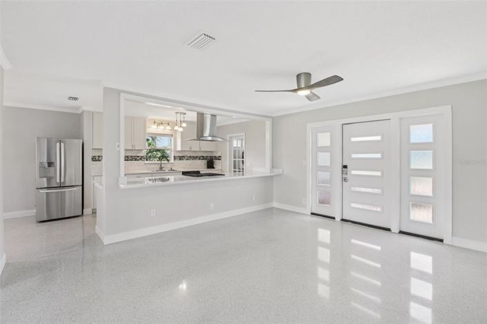 Image No.12-3 Bed Property for sale