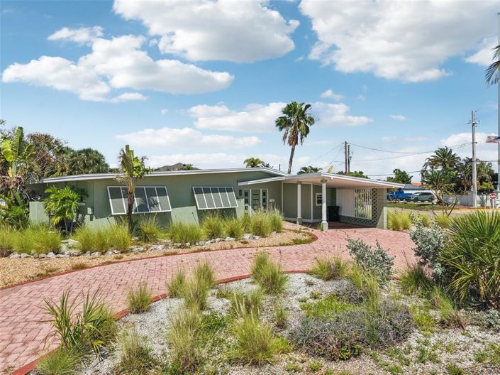 Image No.2-3 Bed Property for sale