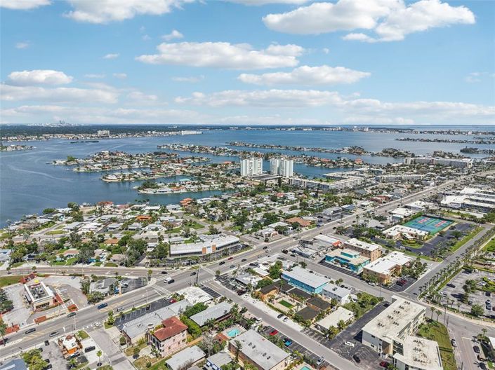 Image No.50-3 Bed Property for sale