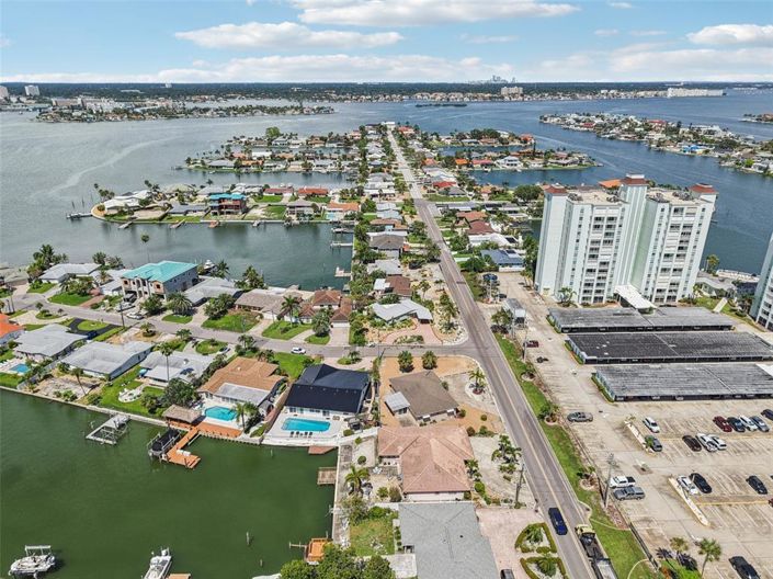 Image No.55-3 Bed Property for sale