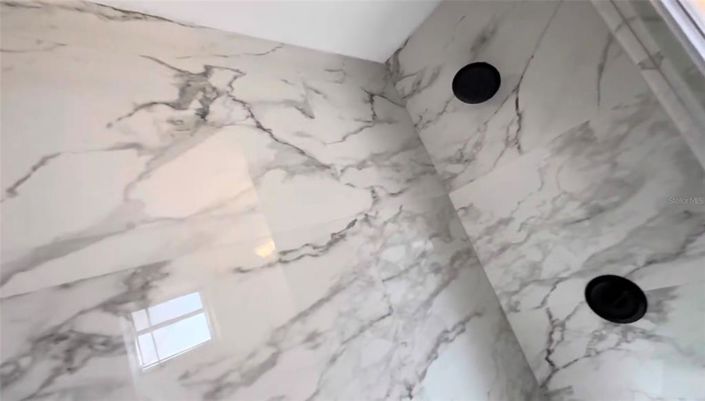 Image No.56-3 Bed Property for sale