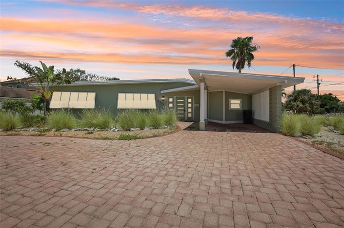 Image No.61-3 Bed Property for sale