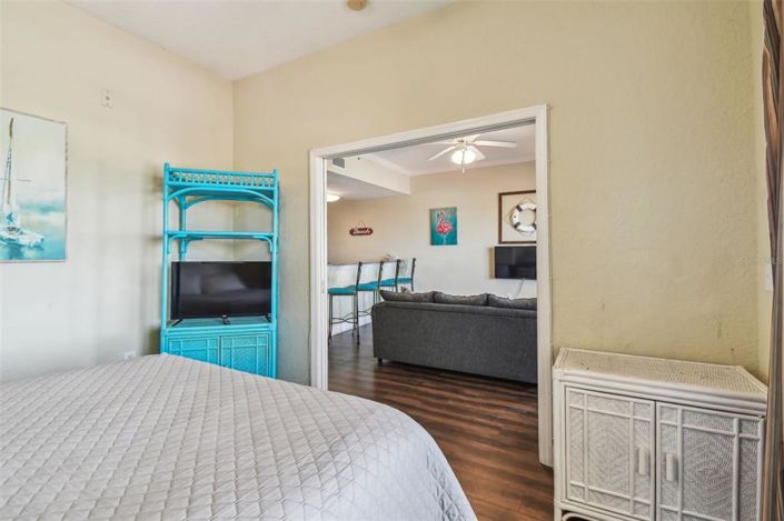 Image No.24-2 Bed Property for sale