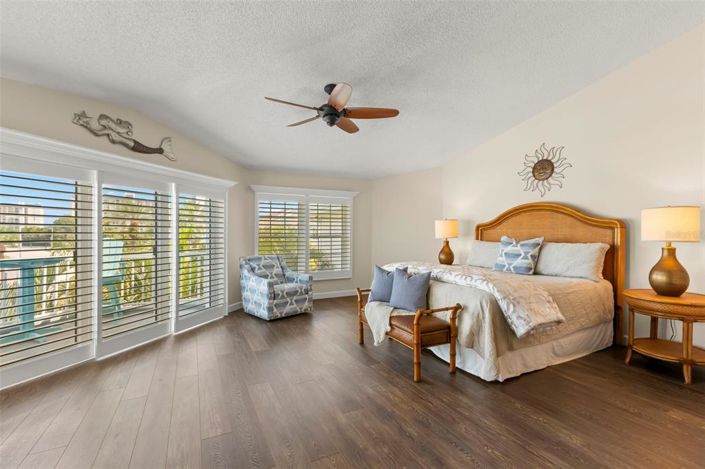 Image No.23-3 Bed Townhouse for sale