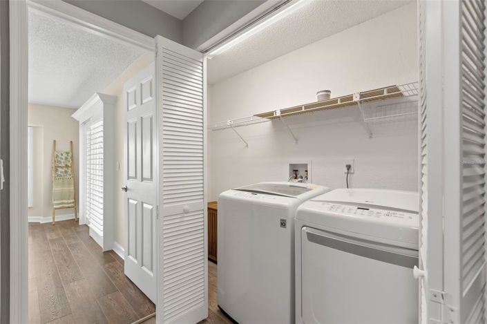 Image No.30-3 Bed Townhouse for sale