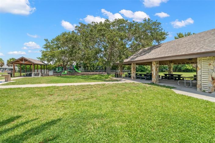 Image No.52-3 Bed Townhouse for sale