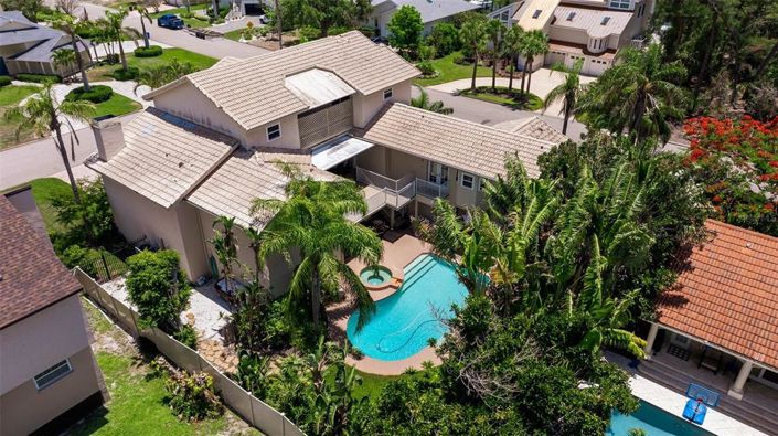 Image No.48-4 Bed Property for sale