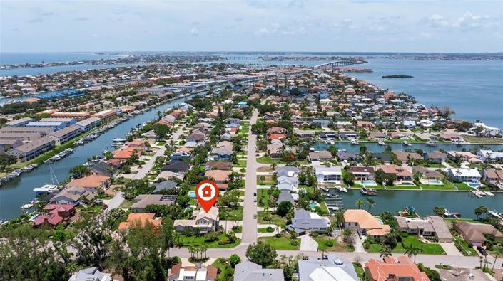 Image No.51-4 Bed Property for sale