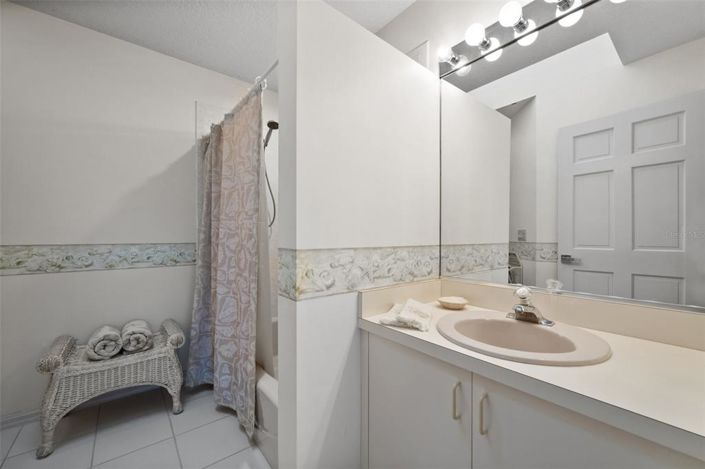 Image No.34-5 Bed Property for sale