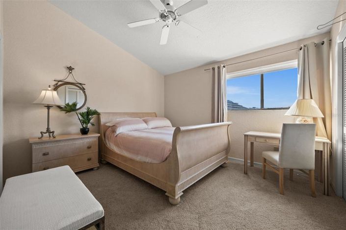 Image No.37-5 Bed Property for sale