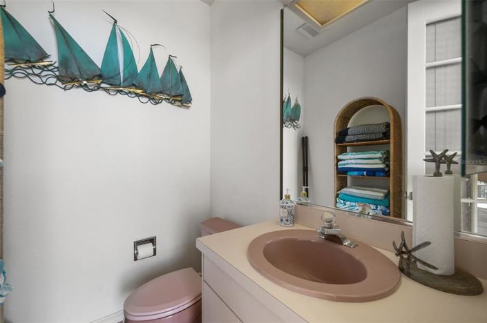 Image No.44-5 Bed Property for sale