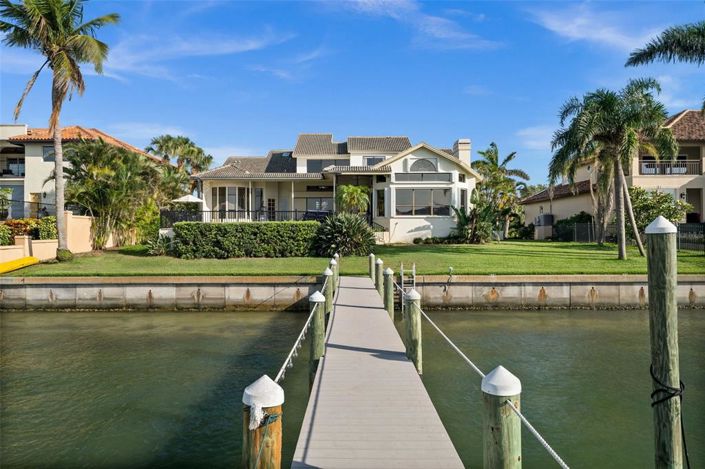 Image No.55-5 Bed Property for sale