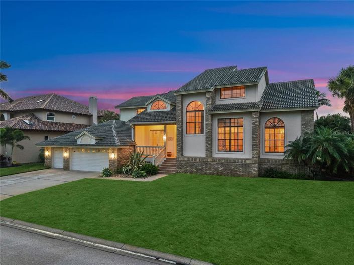 Image No.6-5 Bed Property for sale