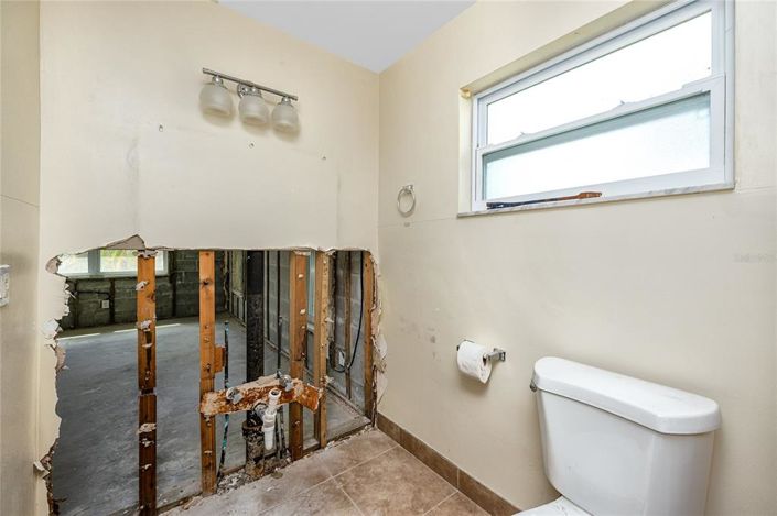 Image No.26-2 Bed Property for sale