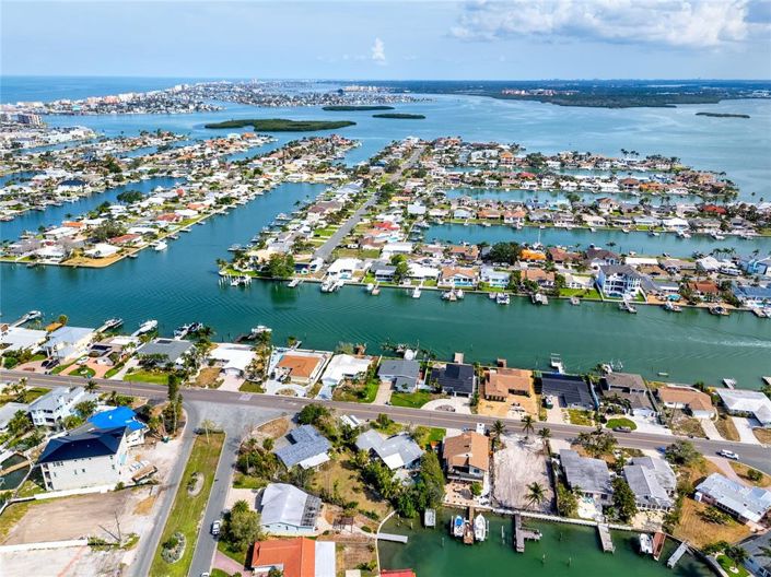 Image No.52-2 Bed Property for sale