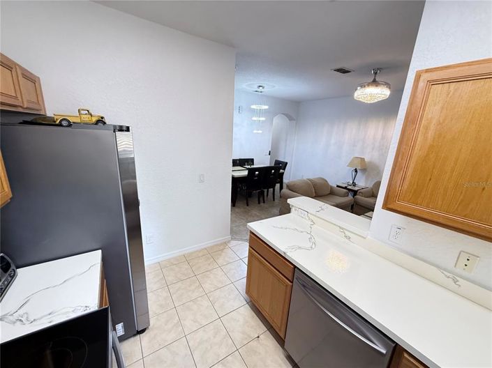 Image No.11-3 Bed Townhouse for sale