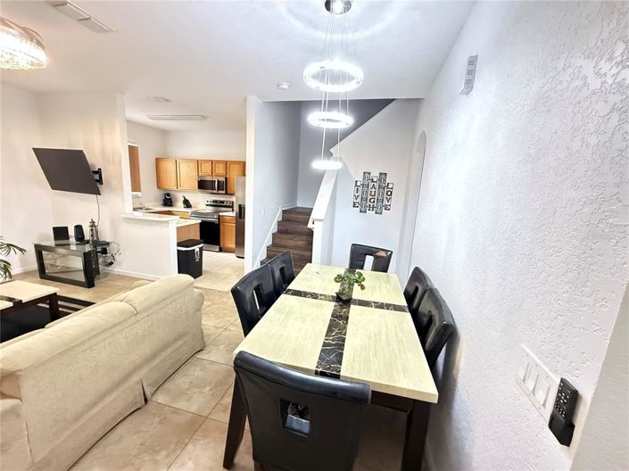 Image No.8-3 Bed Townhouse for sale