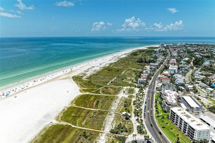 Image No.43-2 Bed Property for sale