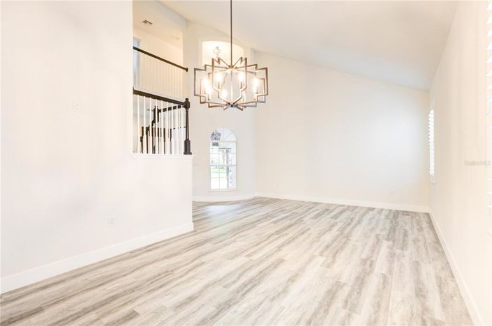 Image No.10-Propriété de 5 chambres à vendre à Windermere