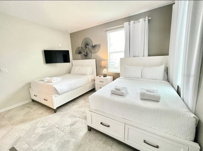 Image No.13-3 Bed Property for sale