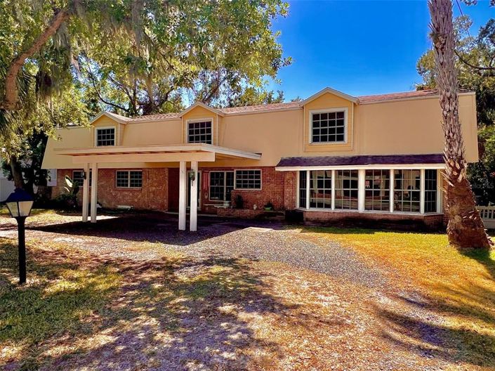 Image No.1-3 Bed Property for sale