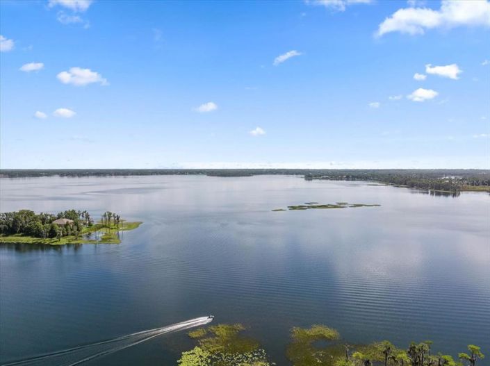 Image No.10-4 Bed Property for sale