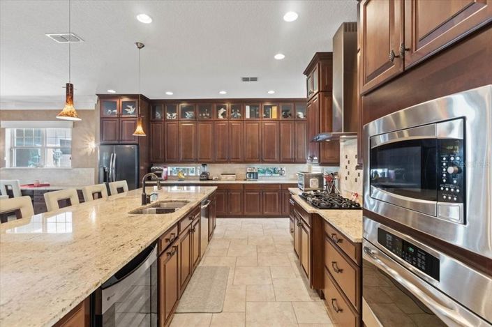 Image No.19-4 Bed Property for sale