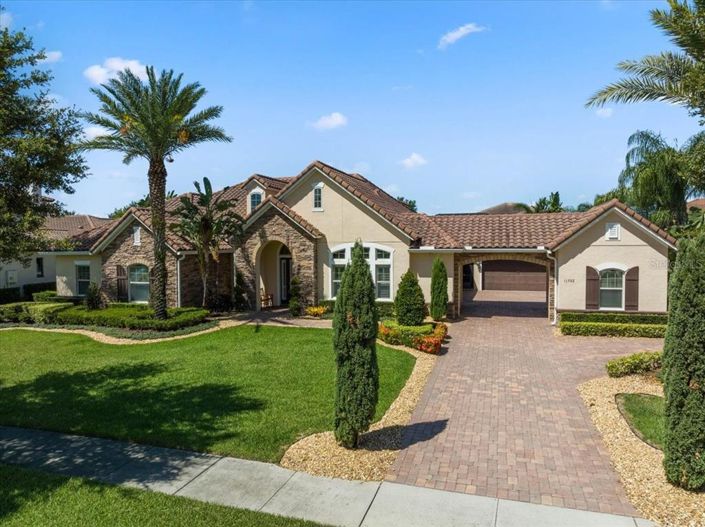 Image No.2-4 Bed Property for sale