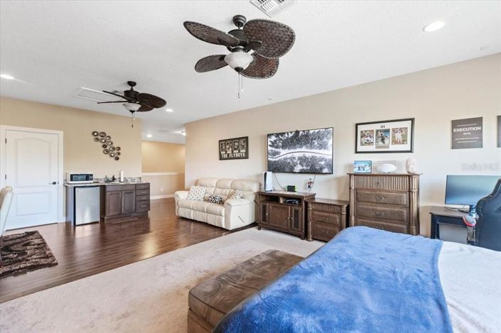 Image No.46-4 Bed Property for sale