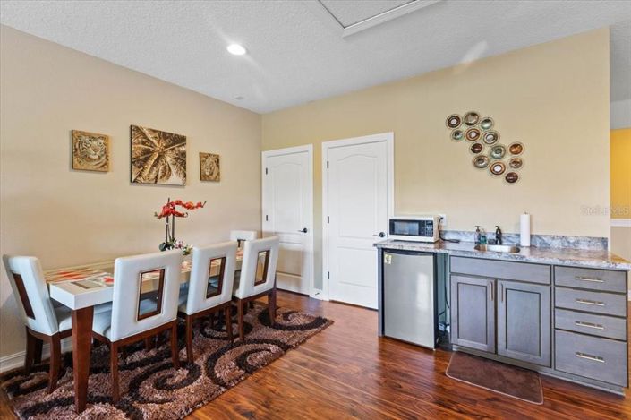 Image No.47-4 Bed Property for sale