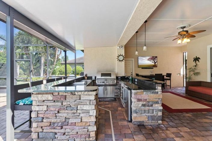 Image No.68-4 Bed Property for sale