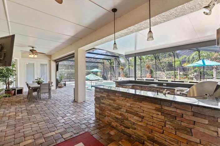 Image No.70-4 Bed Property for sale