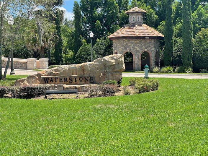 Image No.76-4 Bed Property for sale