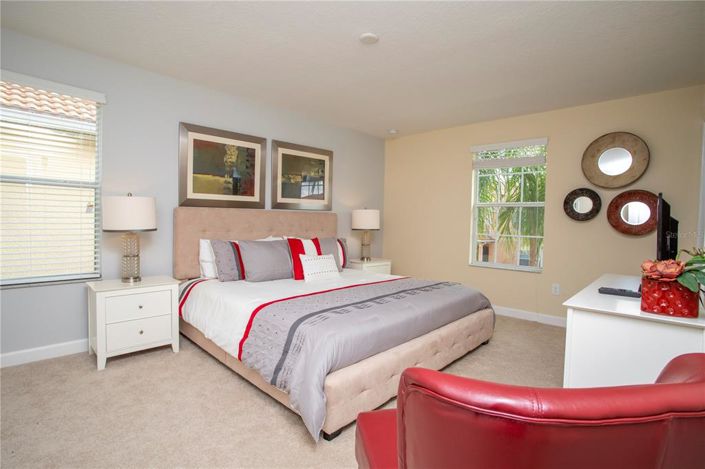 Image No.13-6 Bed Property for sale