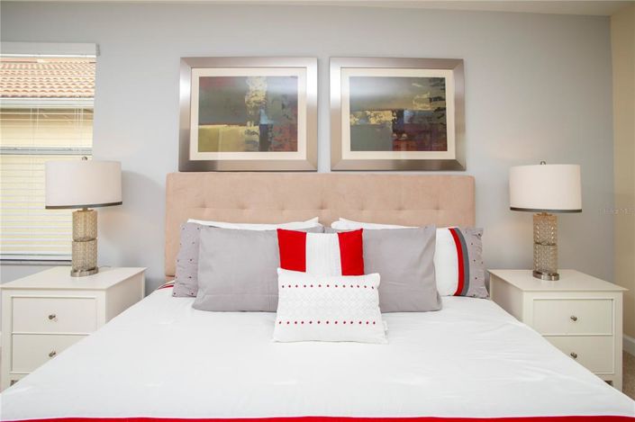 Image No.15-6 Bed Property for sale