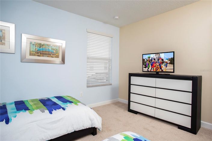 Image No.35-6 Bed Property for sale