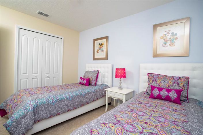 Image No.43-6 Bed Property for sale