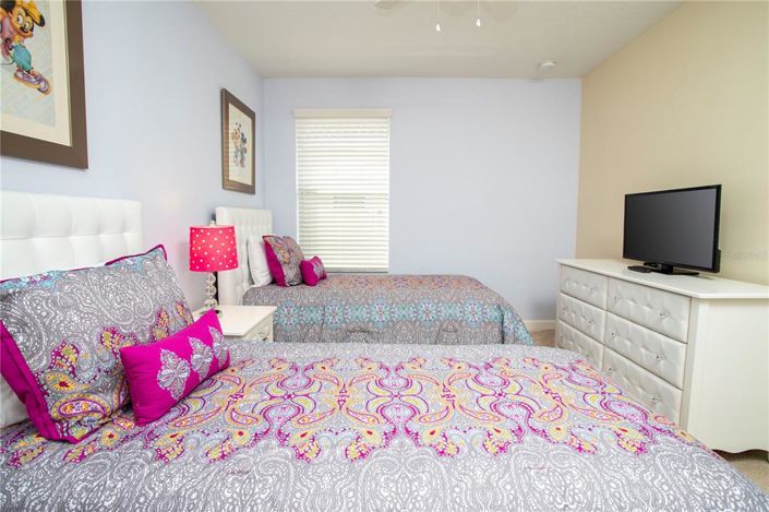 Image No.44-6 Bed Property for sale