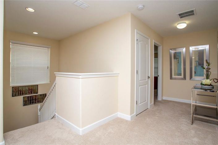 Image No.5-6 Bed Property for sale