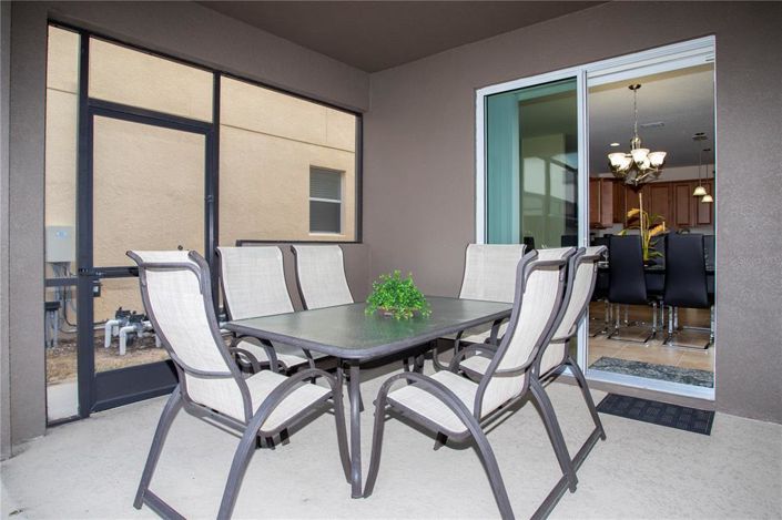 Image No.74-6 Bed Property for sale