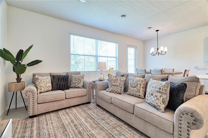 Image No.10-3 Bed Townhouse for sale