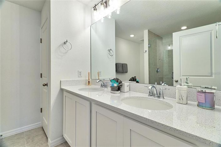 Image No.16-3 Bed Townhouse for sale